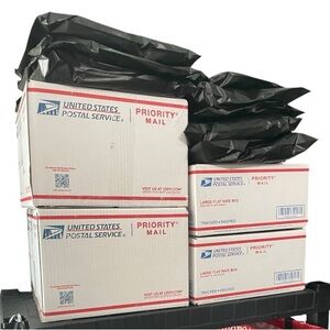 FAST SHIPPING 📦 We Ship Daily 📦 5 Star ⭐️ Designer Name Brands for up to 85% OFF